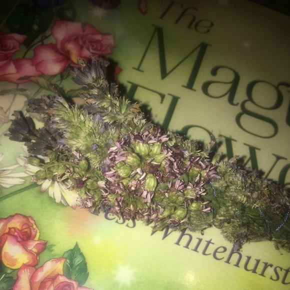 Strength and sweetness botanical wand handmade and handgrown organic herbs - Picture 4 of 5